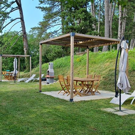 Gite 2 Du Chateau De Feschaux Villeneuve-sous-Pymont Экстерьер фото